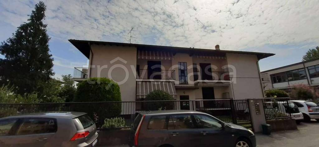 appartamento in affitto a Gallarate in zona Arnate