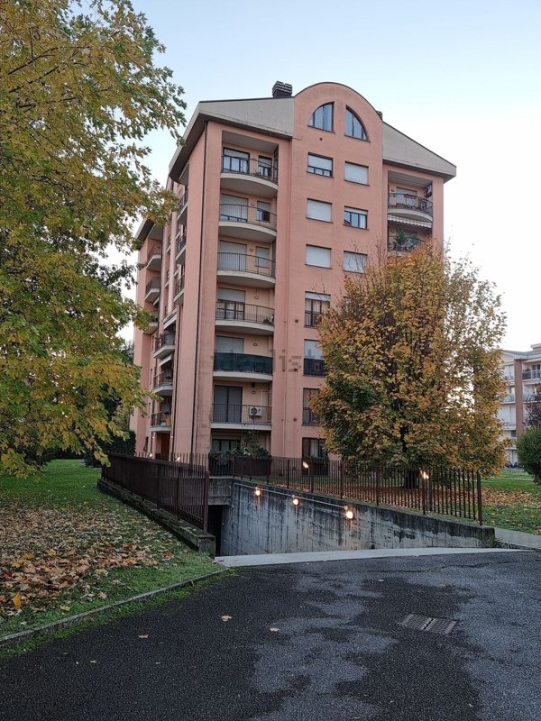 appartamento in affitto a Gallarate in zona Madonna in Campagna