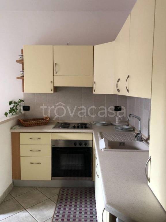 appartamento in affitto a Gallarate in zona Crenna