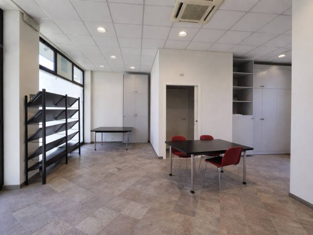 negozio in affitto a Gallarate