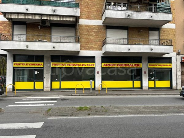 negozio in affitto a Gallarate in zona Arnate