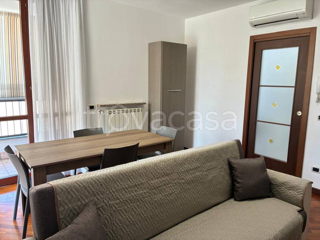 appartamento in affitto a Gallarate in zona Sciarè