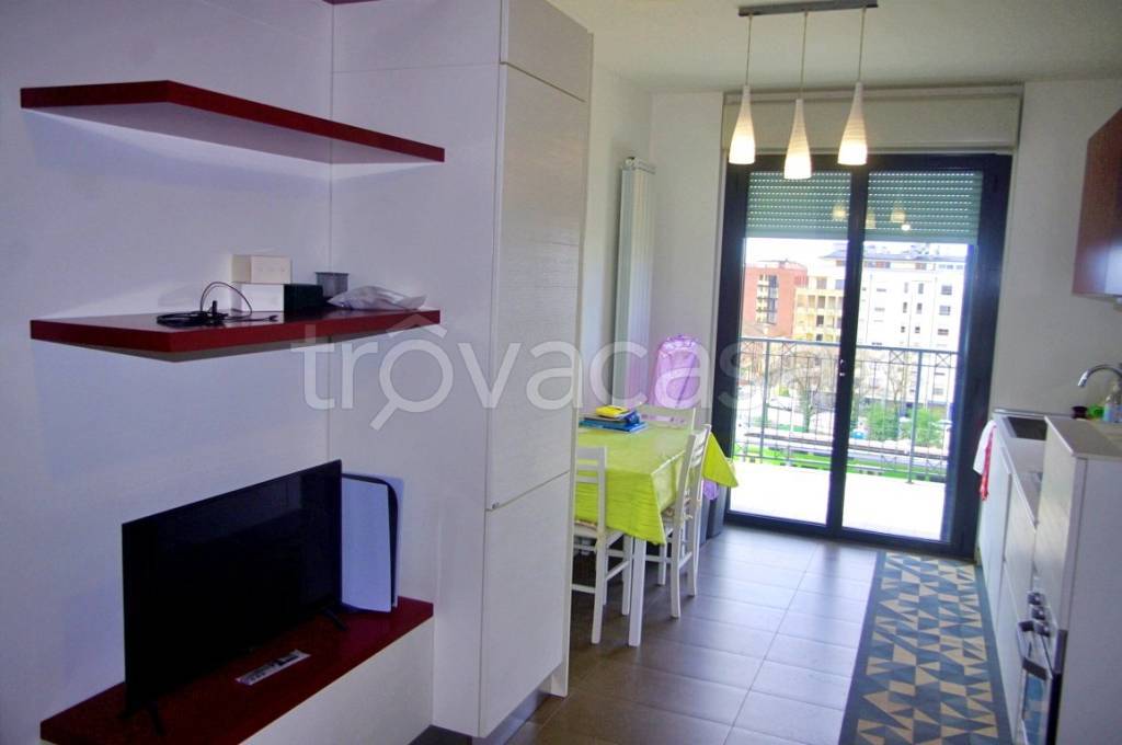 appartamento in affitto a Gallarate in zona Sciarè