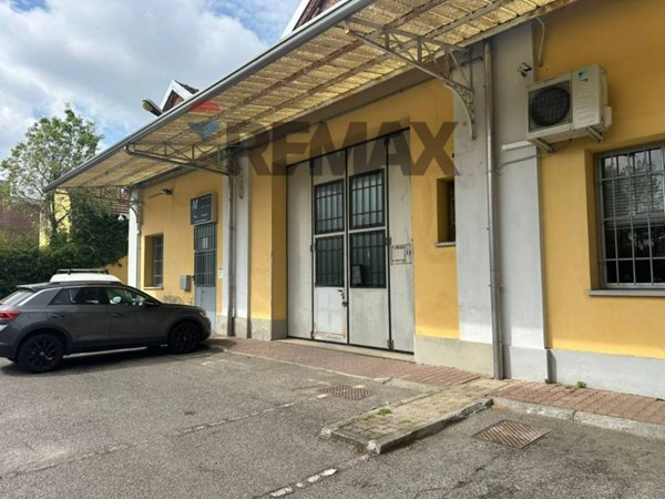 locale commerciale in affitto a Gallarate in zona Cascinetta