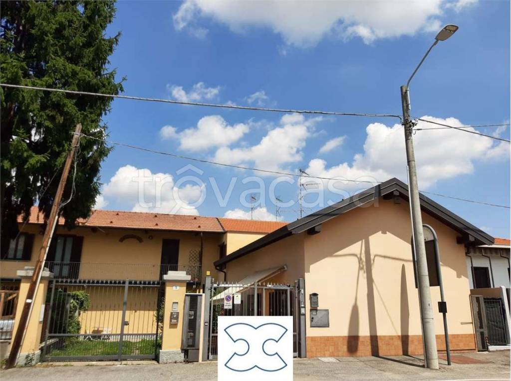 appartamento in affitto a Gallarate in zona Crenna