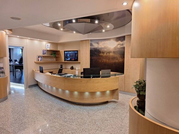 ufficio in affitto a Gallarate in zona Sciarè