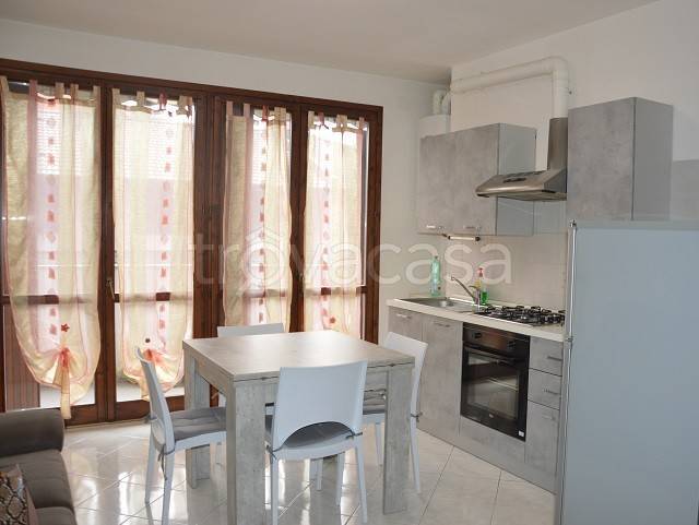 appartamento in affitto a Gallarate in zona Arnate
