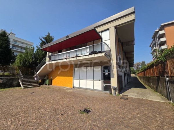 locale commerciale in affitto a Gallarate in zona Ronchi