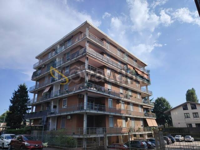 appartamento in affitto a Gallarate in zona Sciarè