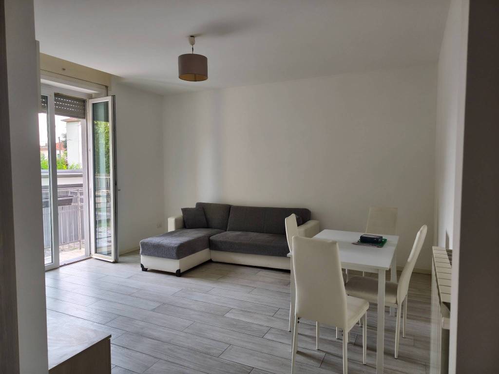 appartamento in affitto a Gallarate in zona Arnate