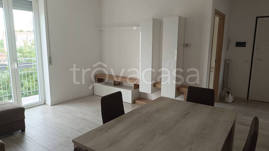 appartamento in affitto a Gallarate in zona Arnate