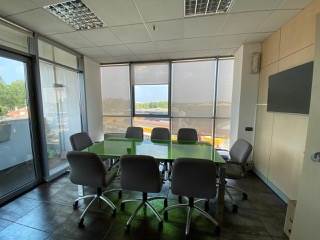 ufficio in affitto a Gallarate in zona Cascinetta