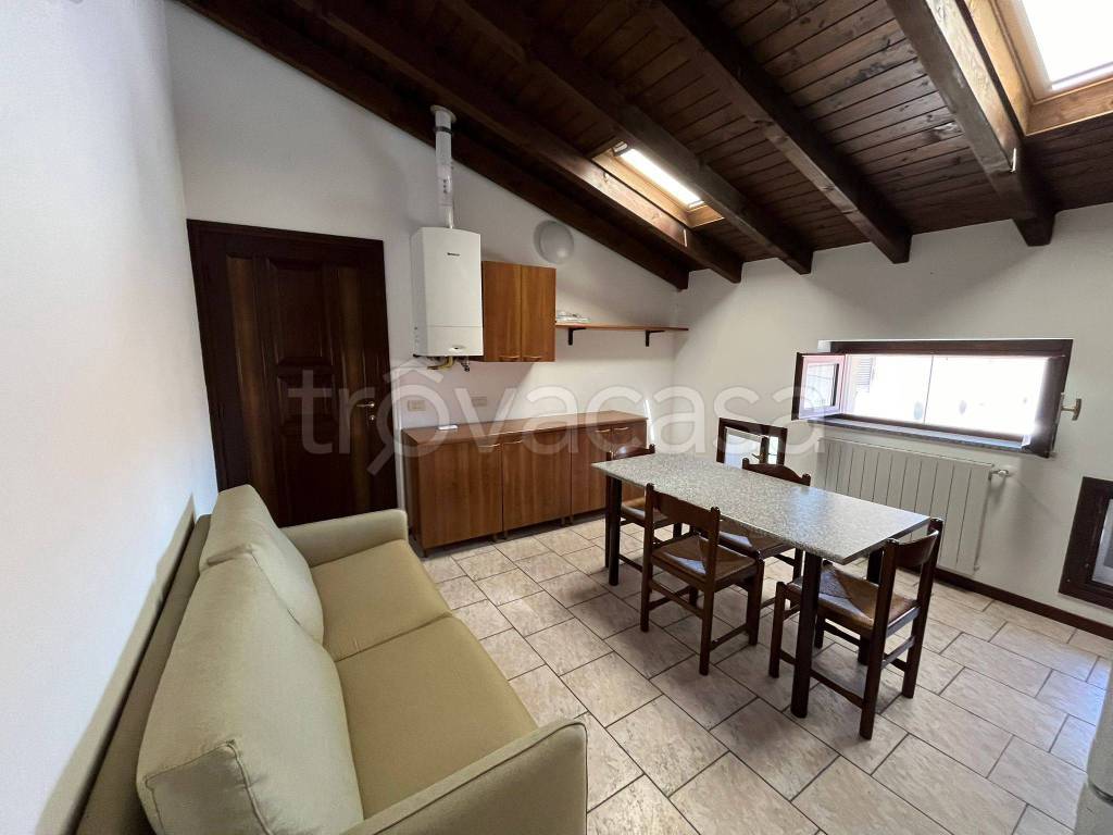 appartamento in affitto a Gallarate in zona Cascinetta