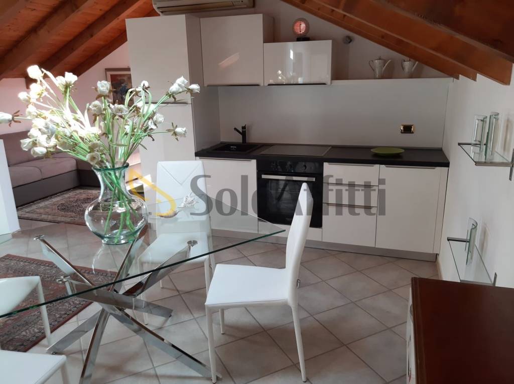 appartamento in affitto a Gallarate in zona Crenna