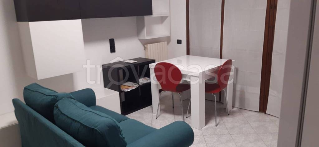 appartamento in affitto a Gallarate in zona Arnate