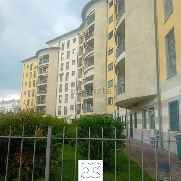 appartamento in affitto a Gallarate in zona Arnate
