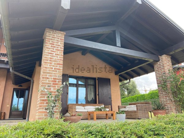 casa indipendente in affitto a Galliate Lombardo