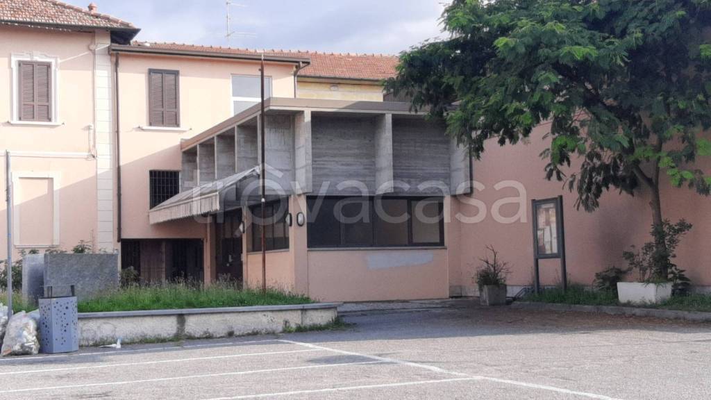 negozio in affitto a Gavirate