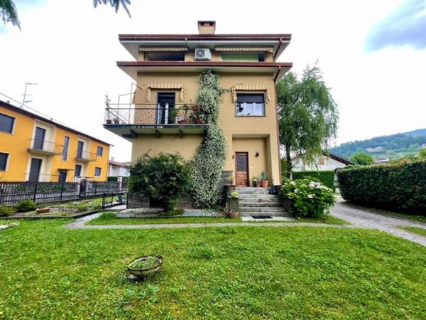 appartamento in affitto a Gavirate