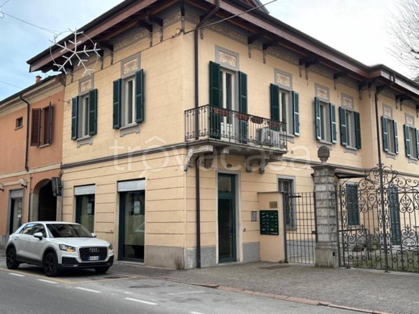 appartamento in affitto a Gavirate