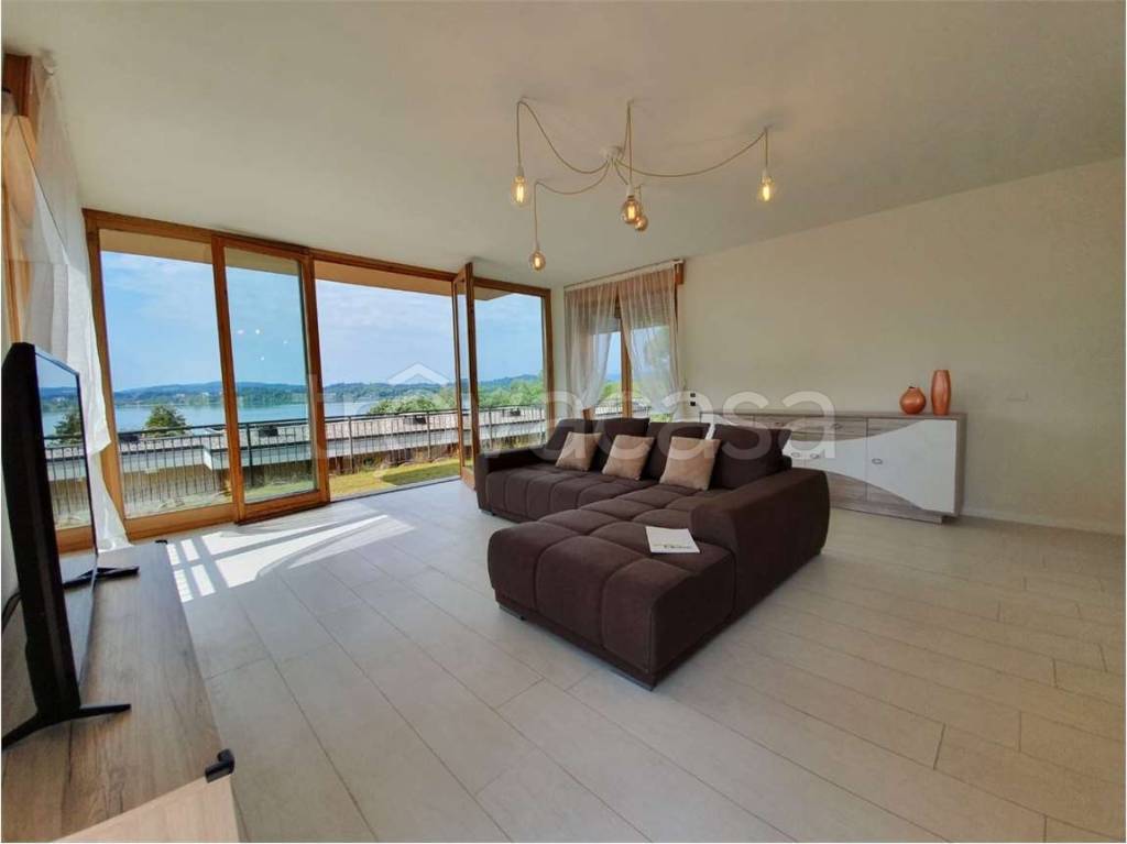 appartamento in affitto a Gavirate