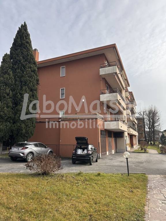 appartamento in affitto a Gavirate