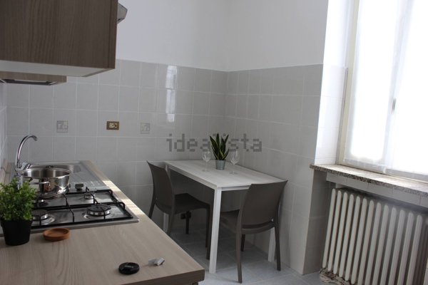 appartamento in affitto a Gazzada Schianno