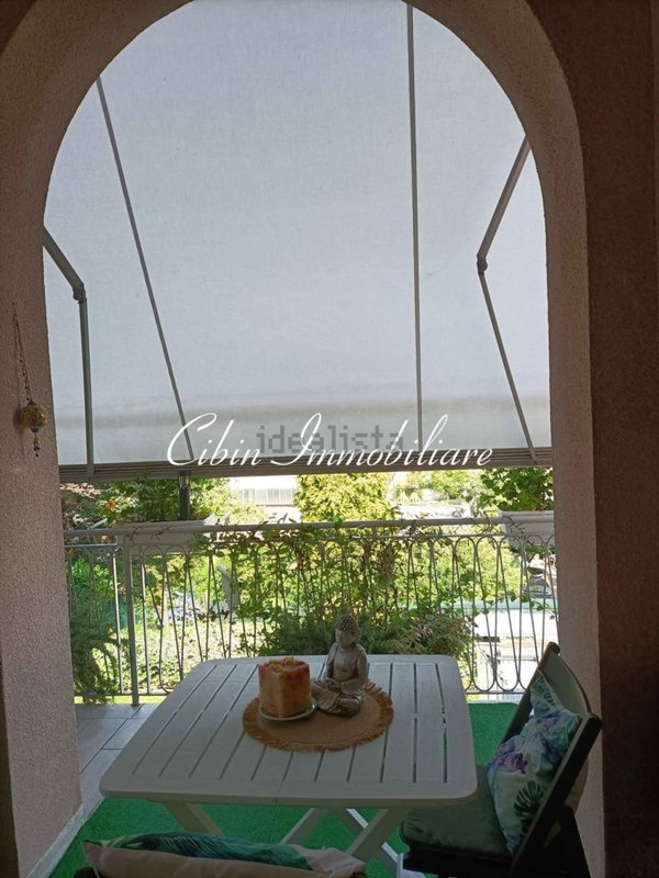 casa indipendente in affitto a Gazzada Schianno