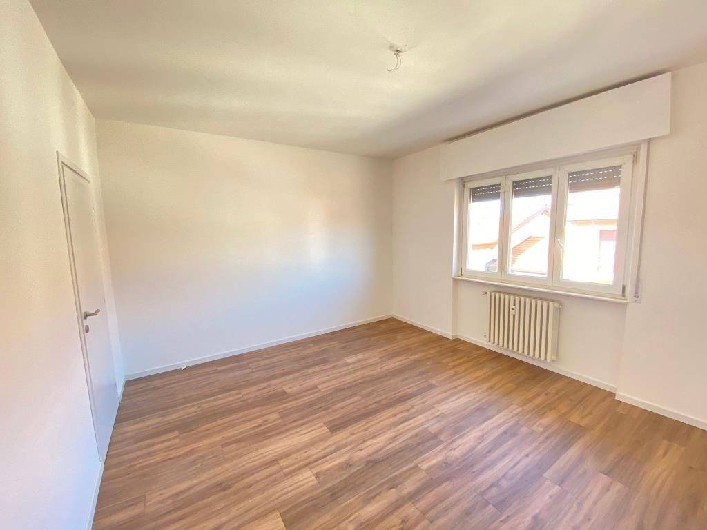 appartamento in affitto a Gazzada Schianno