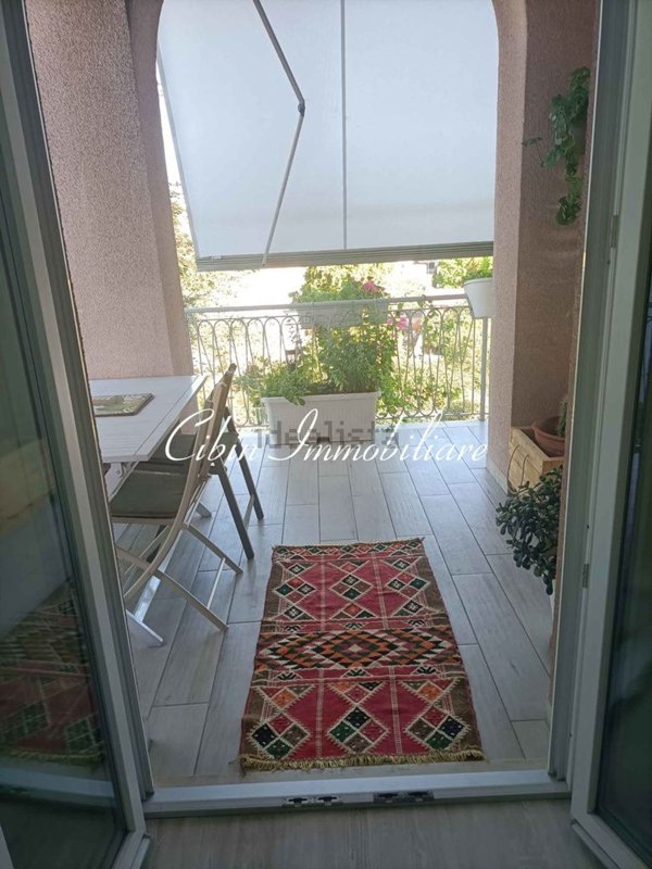 appartamento in affitto a Gazzada Schianno