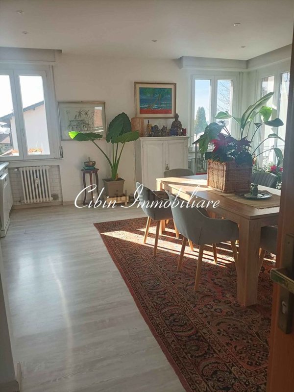 casa indipendente in affitto a Gazzada Schianno