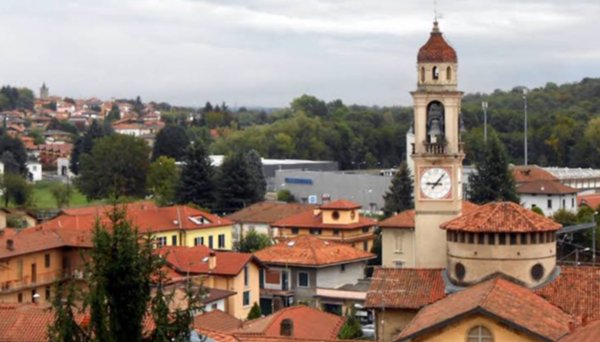 appartamento in affitto a Gazzada Schianno