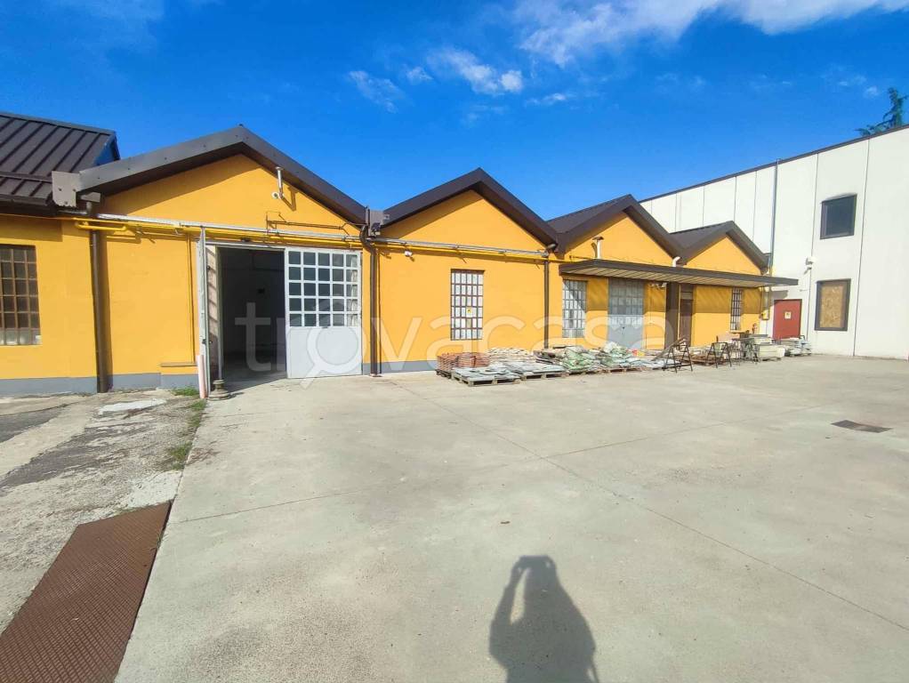 appartamento in affitto a Golasecca