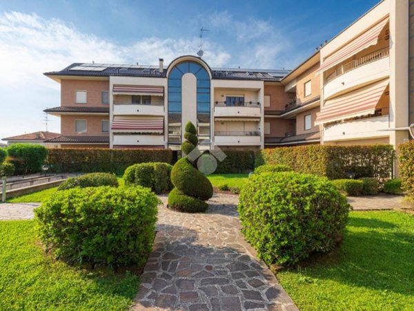 appartamento in affitto a Gorla Minore