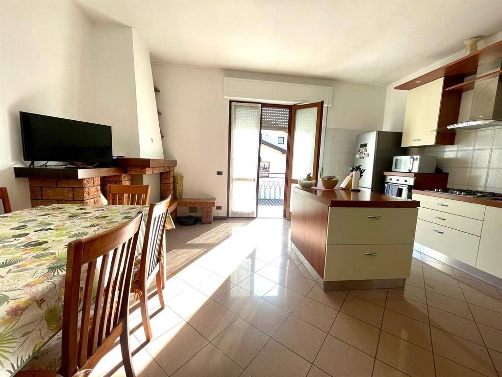 appartamento in affitto ad Induno Olona in zona Olona