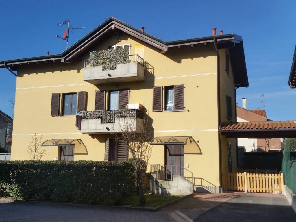 appartamento in affitto ad Induno Olona