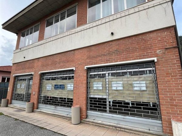 negozio in affitto ad Induno Olona