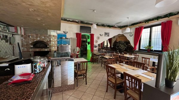 negozio in affitto ad Induno Olona