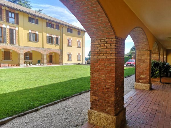 appartamento in affitto ad Induno Olona in zona Olona