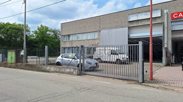 casa indipendente in affitto ad Induno Olona in zona San Pietro