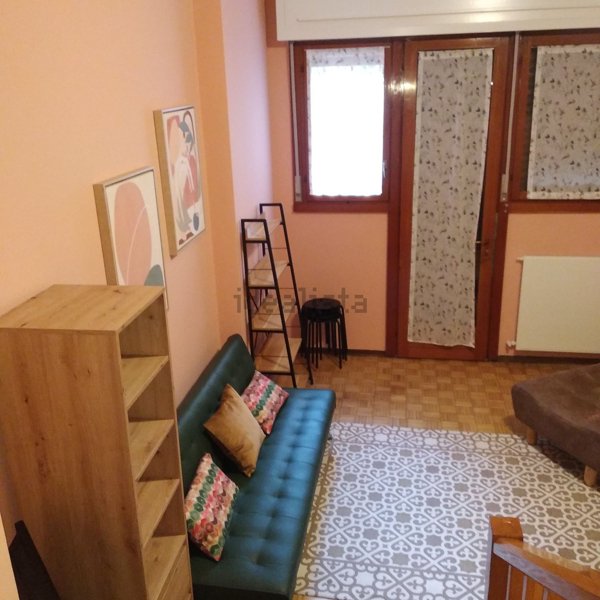 appartamento in affitto ad Ispra