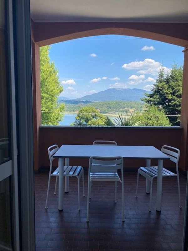 appartamento in affitto ad Ispra