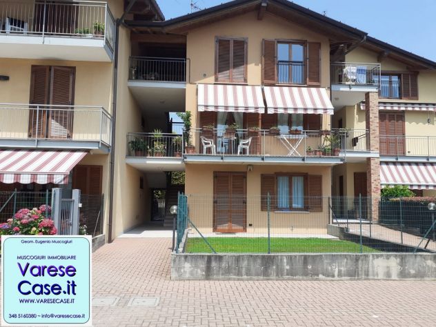 appartamento in affitto ad Ispra