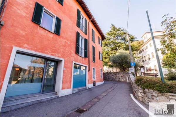 appartamento in affitto ad Ispra