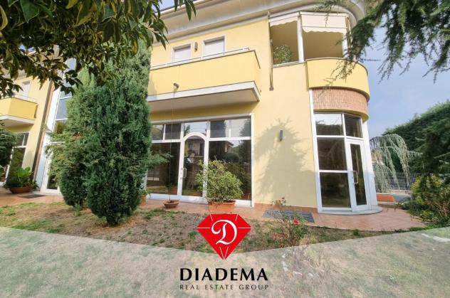 locale commerciale in affitto a Jerago con Orago