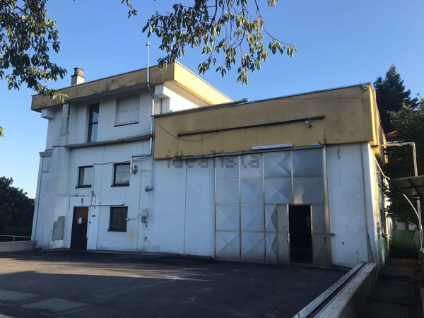 ufficio in affitto a Jerago con Orago