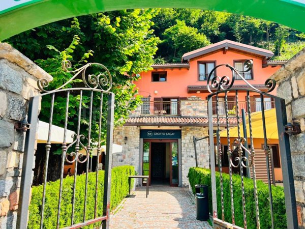 negozio in affitto a Lavena Ponte Tresa