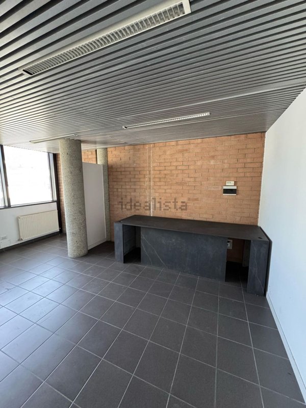 ufficio in affitto a Lavena Ponte Tresa