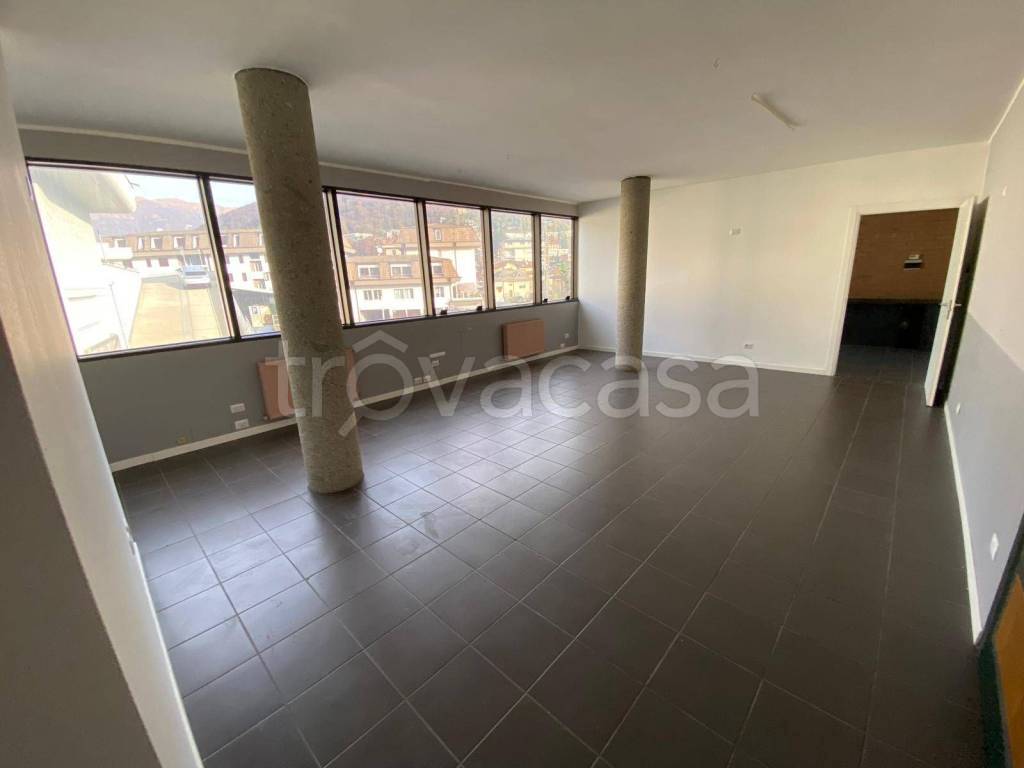 appartamento in affitto a Lavena Ponte Tresa in zona Ponte Tresa