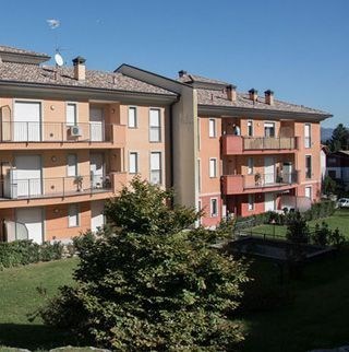 appartamento in affitto a Laveno-Mombello in zona Mombello